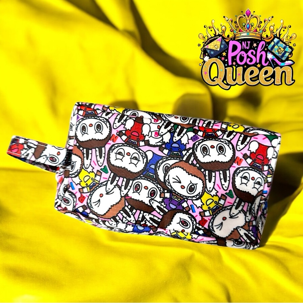 THE MONSTERS - LABUBU PINK MULTI Cosmetic Travel Bag